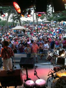 Cheeseburger in Caseville Band and Crowd