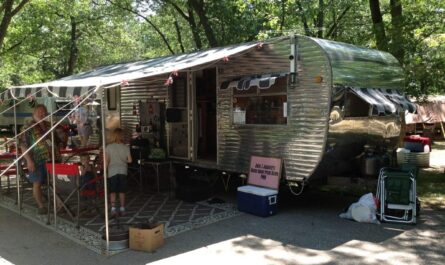 Tin-Can-Camper-Vintage-Trailer