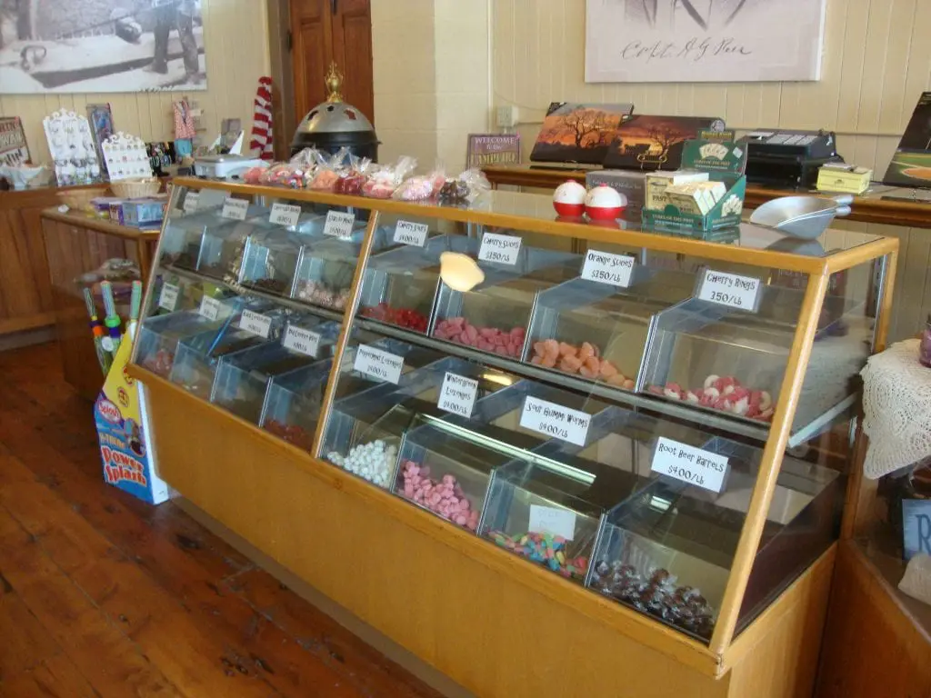 Rybec Candy Counter