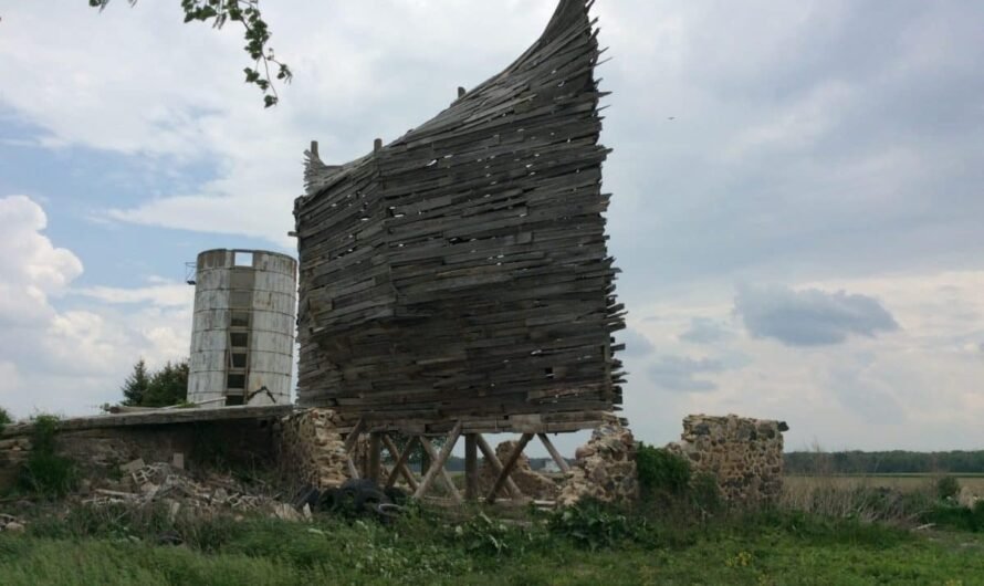 Port Austin Art – Home of Emergency Ark