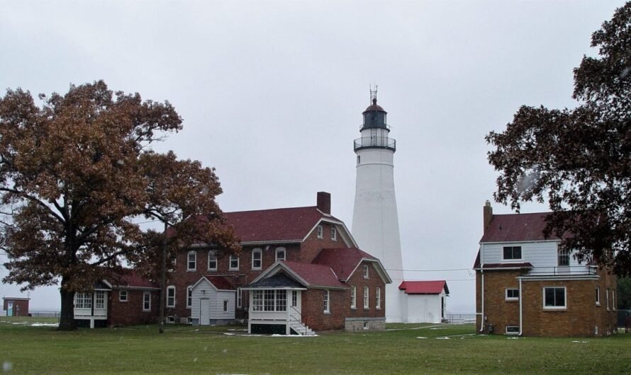 Fort Gratiot Mi Lighthouse – Guarding Southern Lake Huron Since 1829