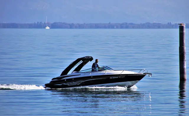 Speed Boat on the Bay