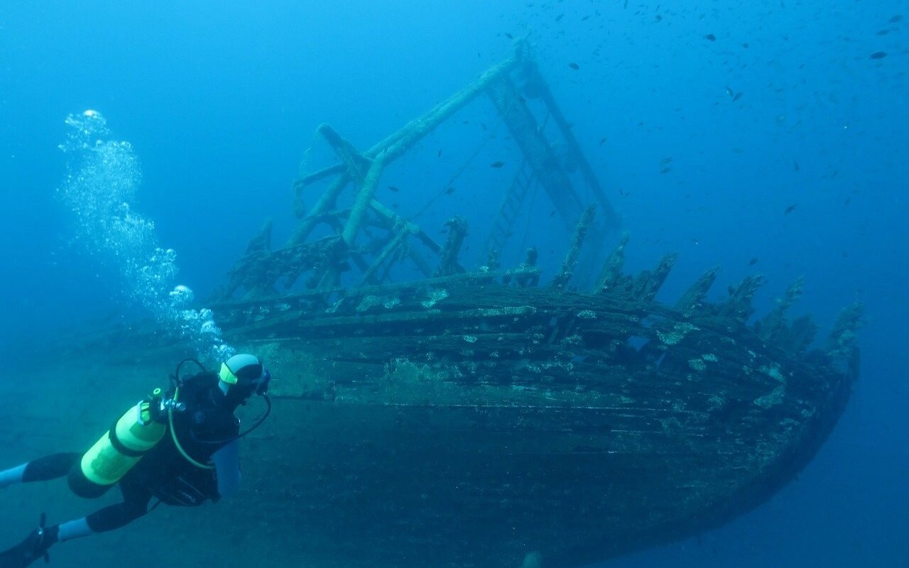 Wreck Diving