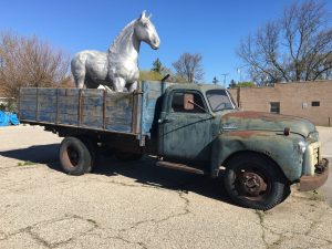 GMC 350 With Horse in Unionville