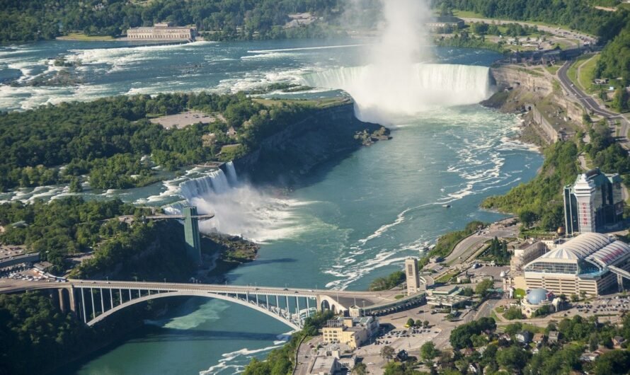 For 3 Years, The Niagara Falls Webcam Increased Its Powerful Roar Due to High Lake Levels