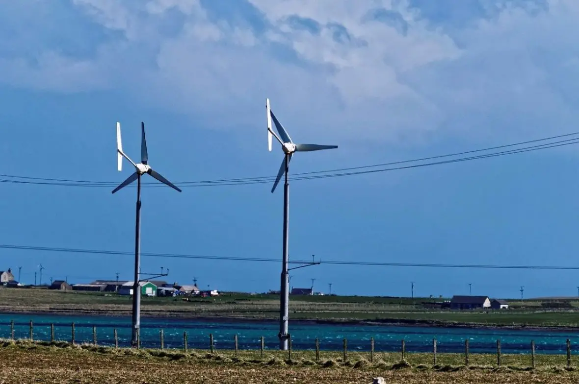 7 Noteworthy DIY Wind Turbine Renewable Energy Projects You Can Do in a Weekend