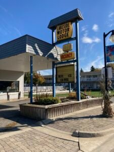 Lakeside Motor Lodge