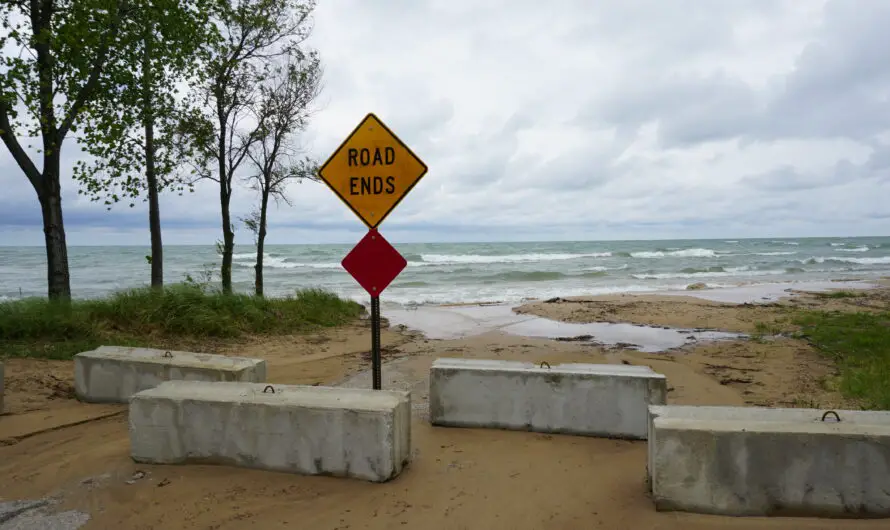 Public Access Still Cut Off at Oak Beach County Park