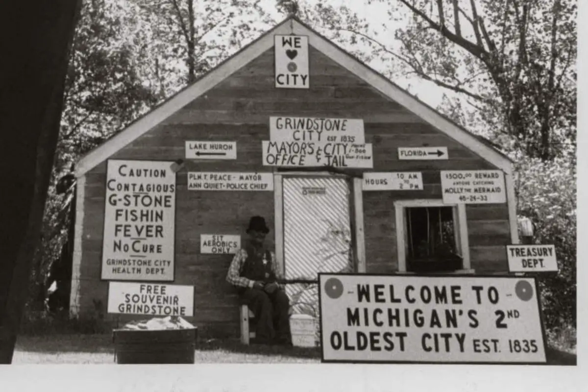 Grindstone City Mayor's Office and City Jail c1970