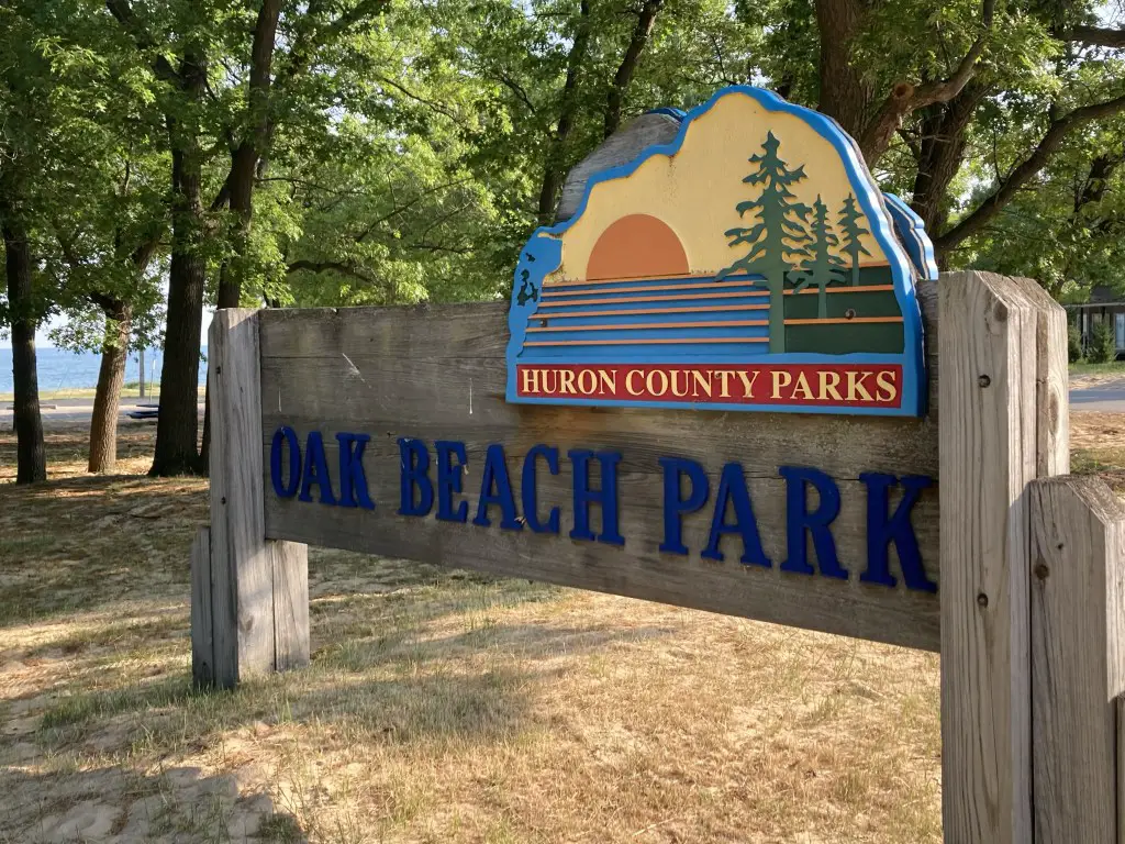 Oak Beach Sign Left