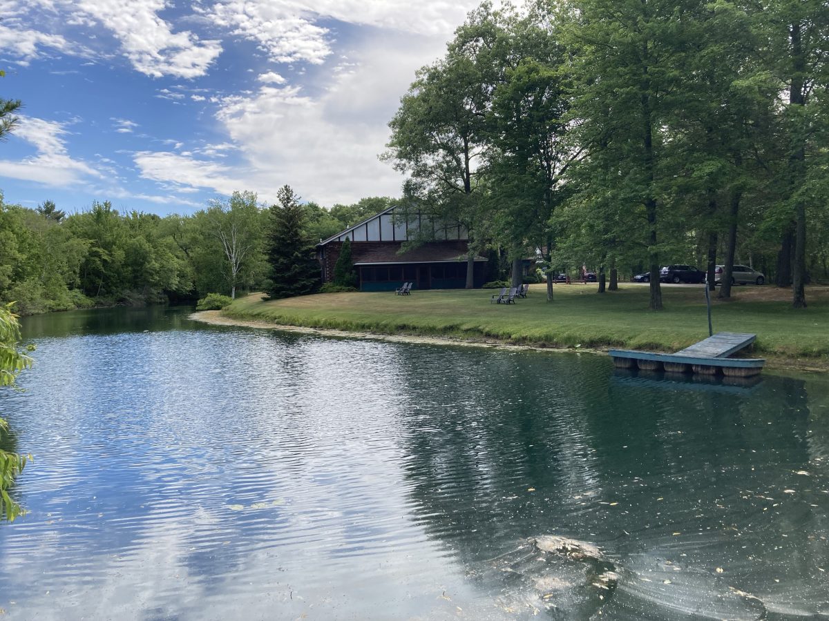 4 TopRanked Places To Stay Near Caseville Michigan • Thumbwind