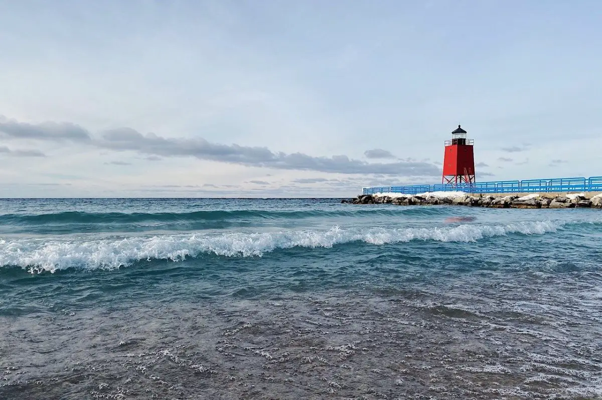 Exploring the Great Lakes Region – 4 Reasons Students Should Plan A Road Trip To The Area