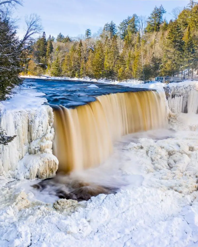 Tahquamenon Falls State Park - Winter camping in Michigan