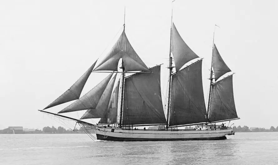 4 Hair Raising Tales of Ghost Ships of the Great Lakes