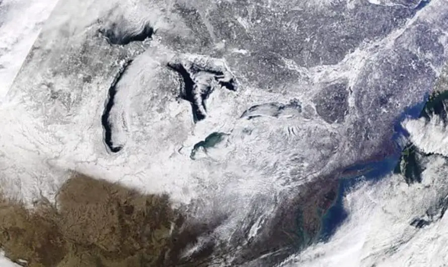 Polar Vortex Spikes Great Lakes Ice Coverage (2022)