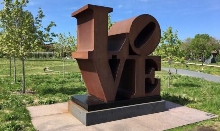 Love Sculpture