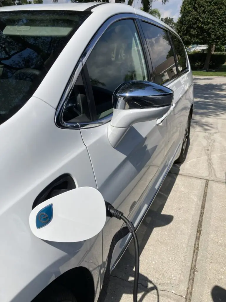 Charging Chrysler Pacifica Hybrid