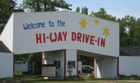 things to see in michigan - Hi-way drive in