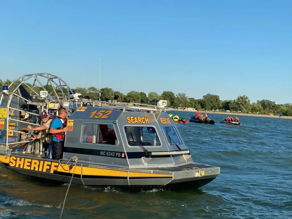 Water Rescue Pratice on Saginaw Bay