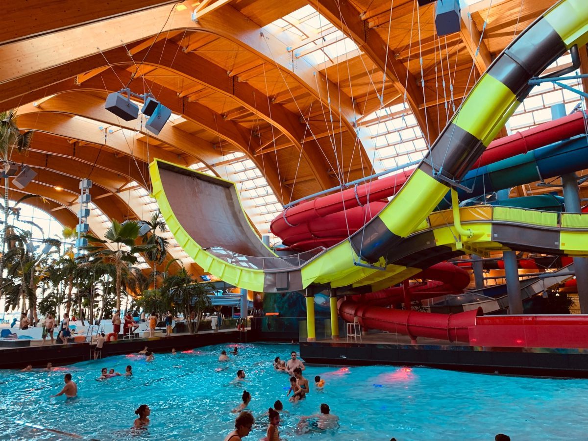 9 Best Indoor Water Parks And Pools in Michigan
