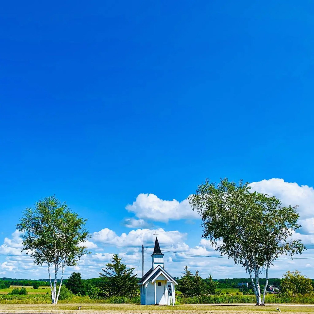 Michigan's Tiny Chapels