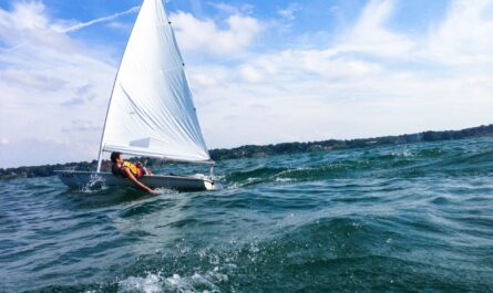 Sailing Lake Erie