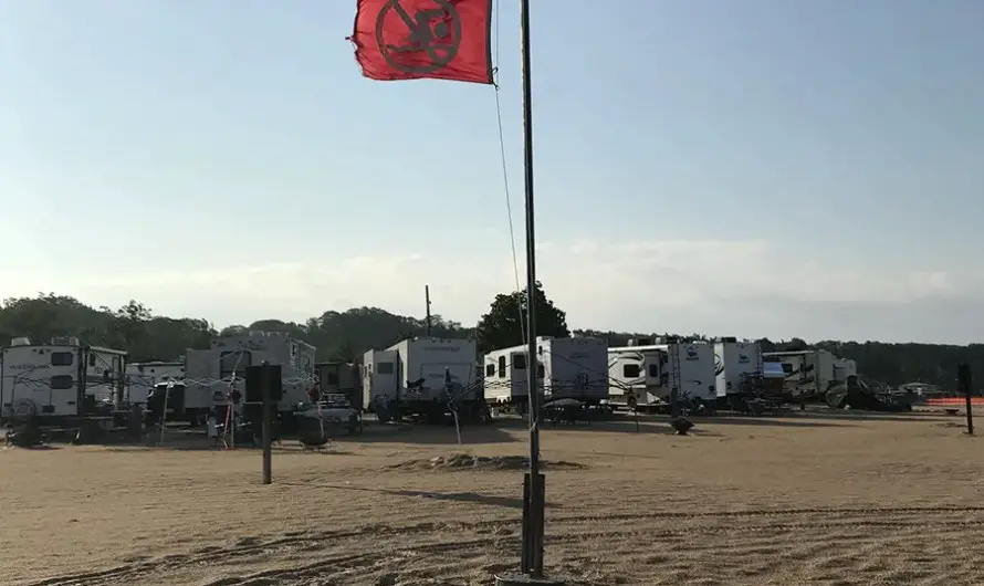 Double Red Flags – A New Chapter in Great Lakes Beach Safety