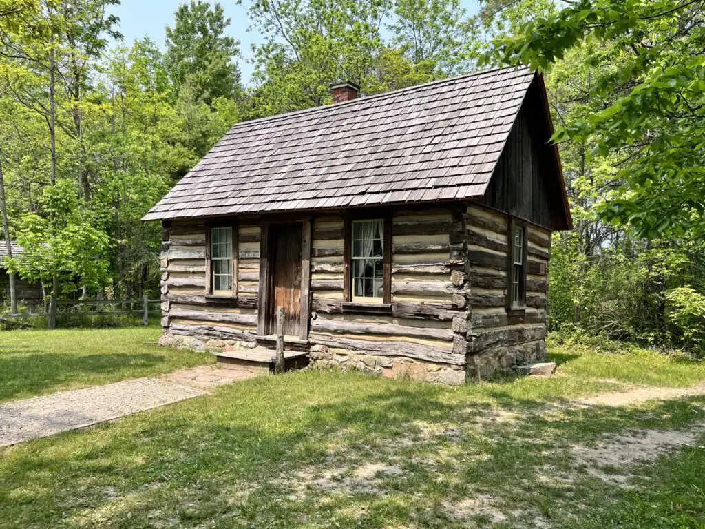 Banner Log Cabin (1881) 