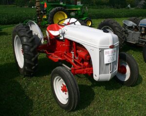 Ford 8n tractor -driverless tractor incident