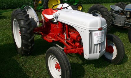 Ford 8n tractor -driverless tractor incident