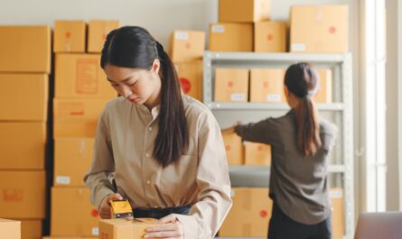 Entrepreneur reviewing steps to start a dropshipping business in Michigan