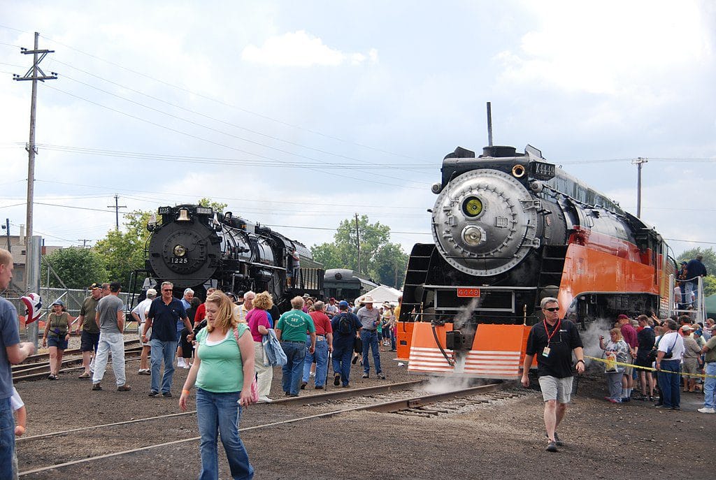 A view of the Pere Marquette 1225 and the Southern Pacific 4449 Daylight Special at the Steam Railroading Institute in Owosso during Train Festival 2009