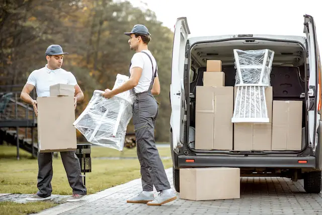 Movers unpacking - packing tips for moving to a new house