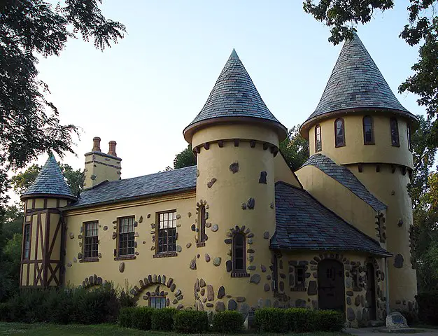 Curwood Castle