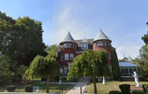 Dempsey Manor
