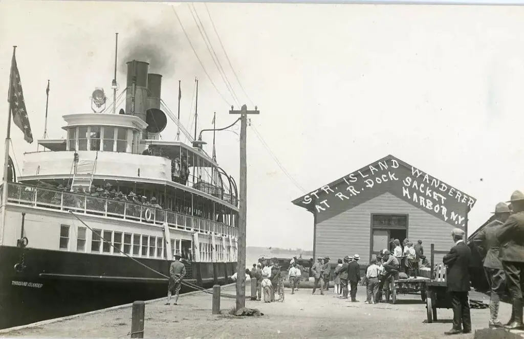 At dock before the sinking of Thousand Islander