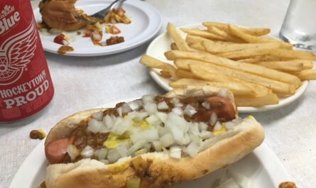 Detroit-Style Coney Dog Chili Sauce