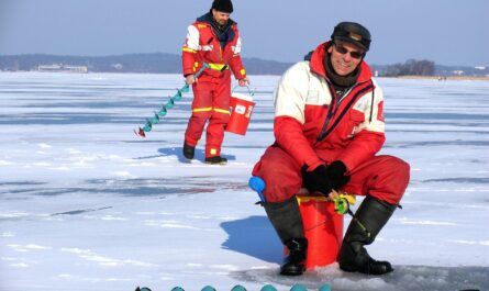 Saginaw Bay ice fishing