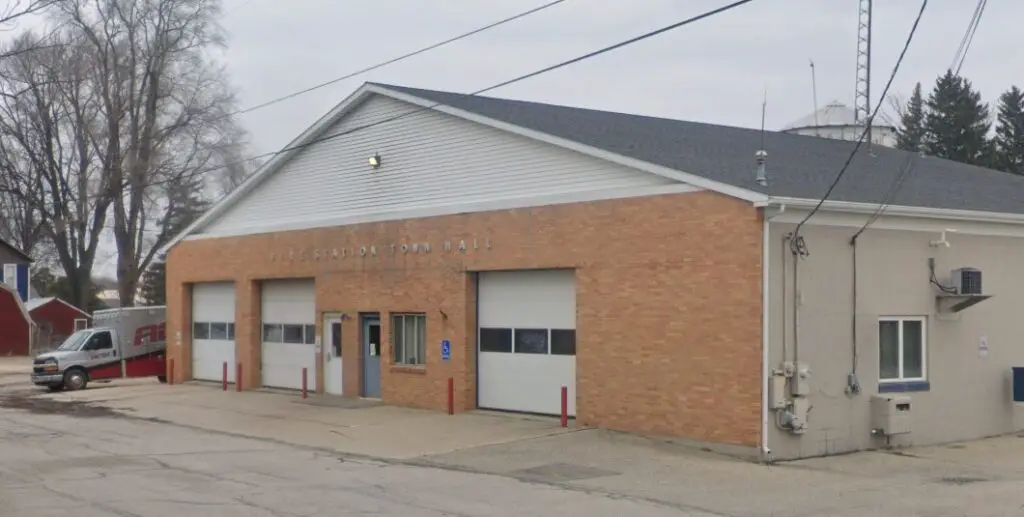 Unionville Fire Station & Town Hall - Google Maps - Unionville Embezzlement Case