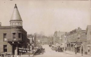 Hotel Columbia - Vassar Michigan