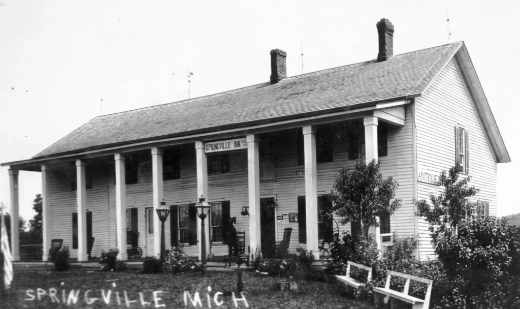 72846823007-springville-inn