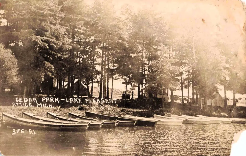 a group of boats on a lake