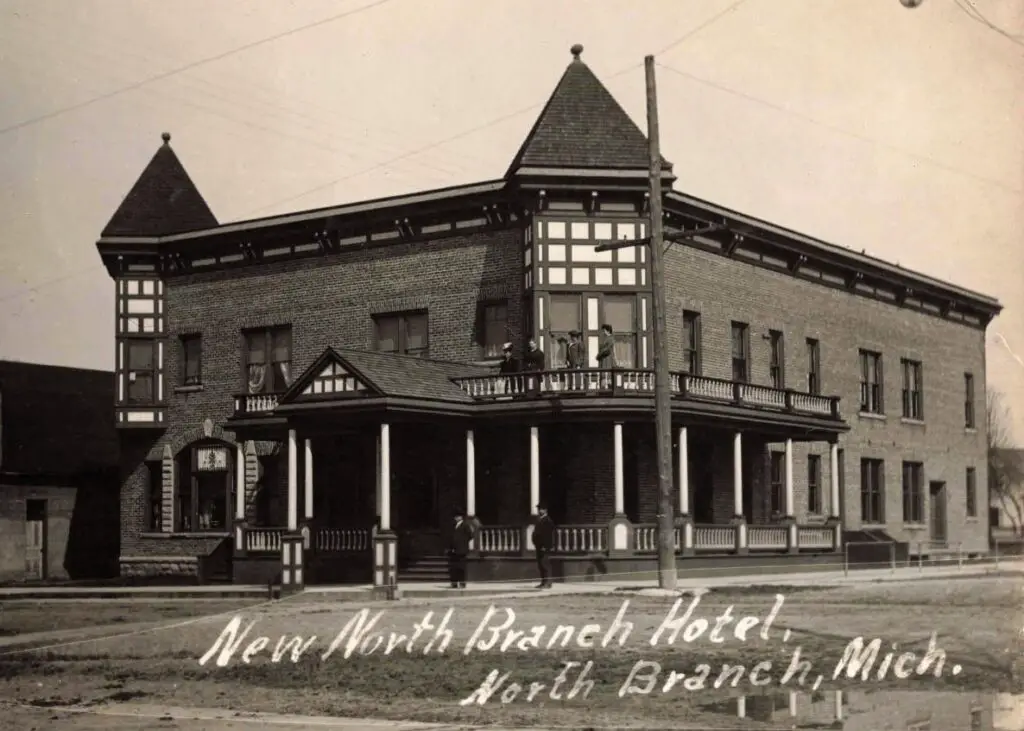 New North Branch Hotel