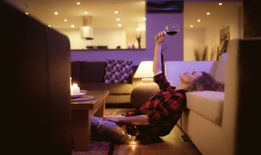 Solitary Drinking Surge Signals Growing Alcohol Risk Among Young Adults, UofM Study Warns