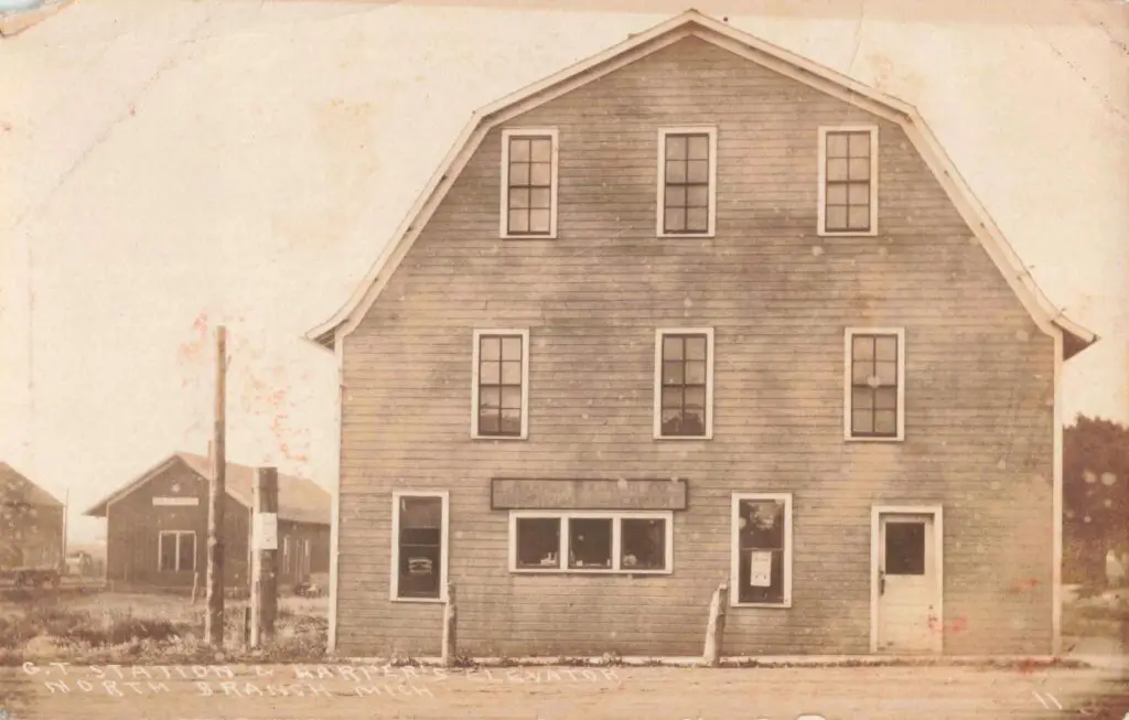 Grand Trunk Station and Harper’s Elevator