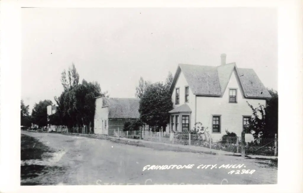 Historic house in Gladstone City.