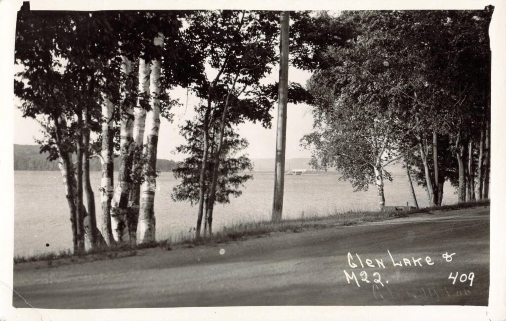 Scenic view of Glen Lake.