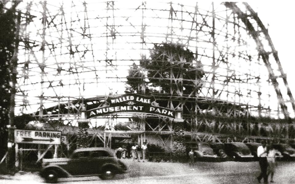 Flying Dragon Roller Coaster at Walled Lke Amusement Park