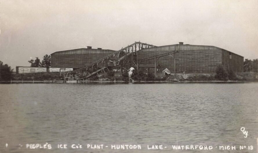 When Waterford Harvested Winter – People’s Ice on Huntoon Lake