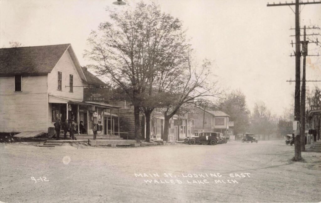 Main Street Looking East